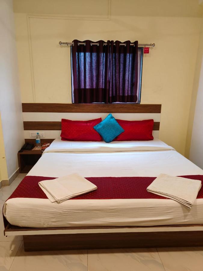 Hotel Shrinidhi Residency Pune Esterno foto