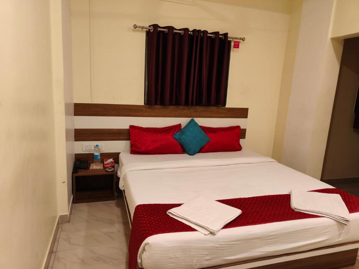 Hotel Shrinidhi Residency Pune Esterno foto
