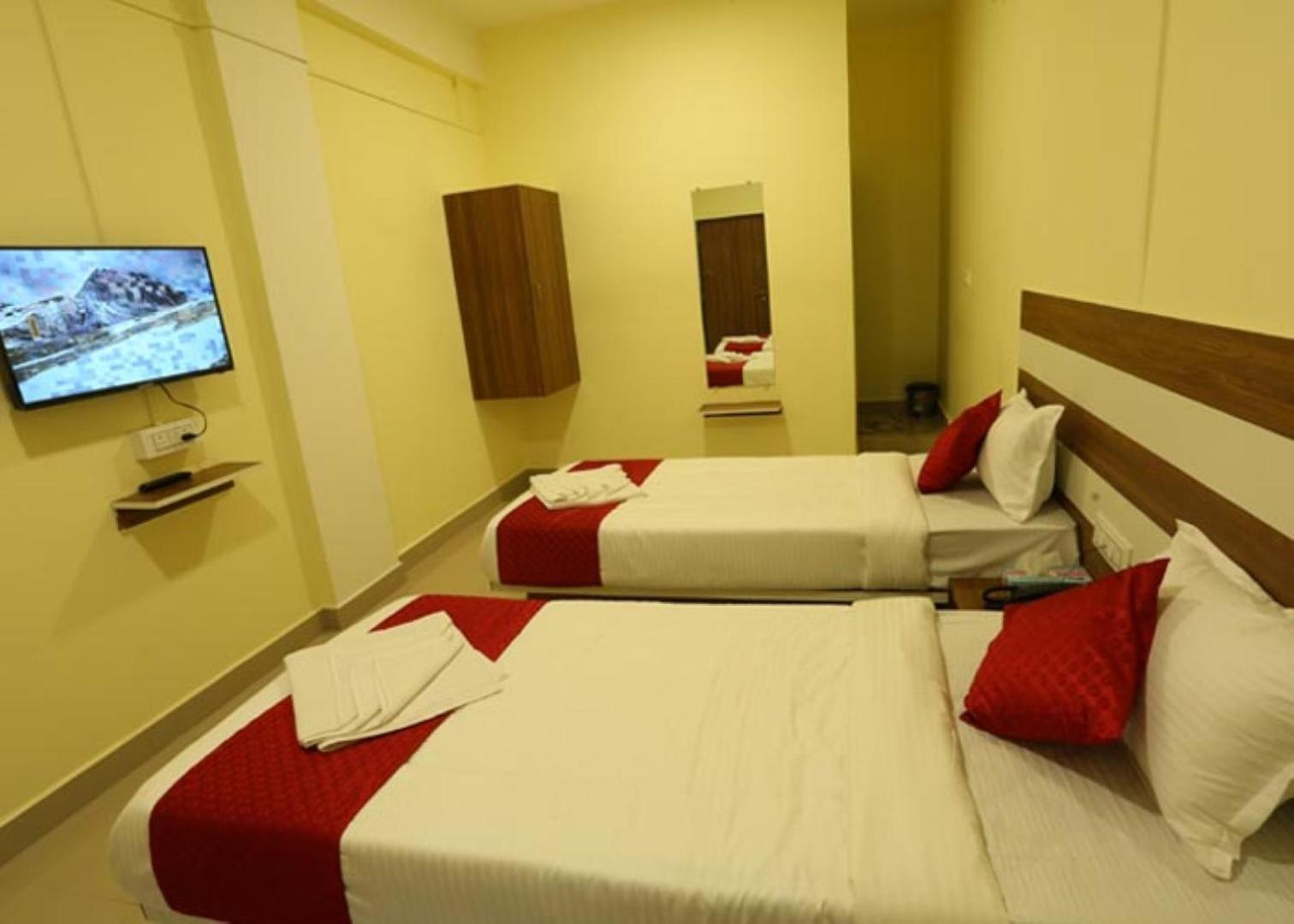Hotel Shrinidhi Residency Pune Esterno foto